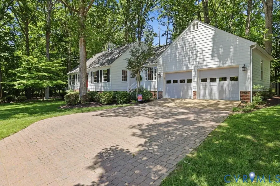 2418 Mountainbrook Dr, Henrico, VA 23233 - #3