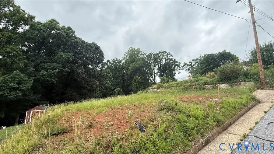 324 Clift Street, Martinsville, VA 24112 - #2