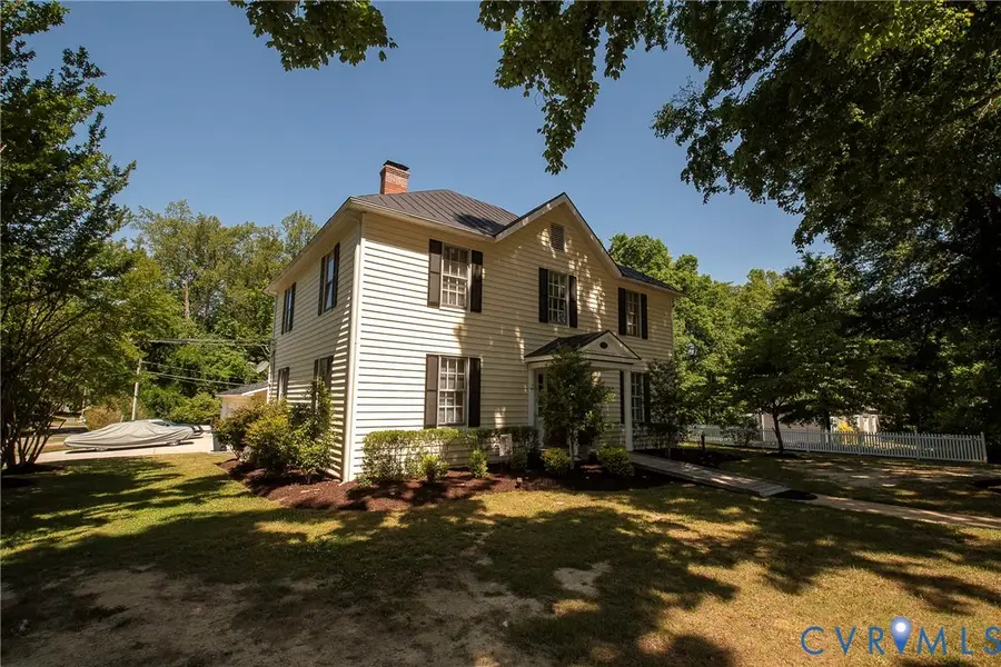 710 College Avenue, Blackstone, VA 23824 - #3
