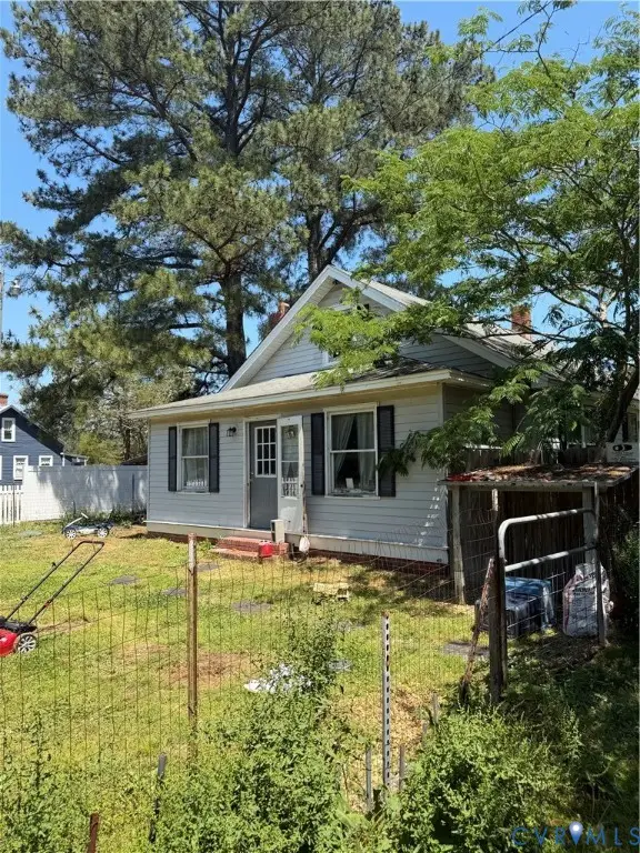 3333 Guinea Circle, Hayes, VA 23072