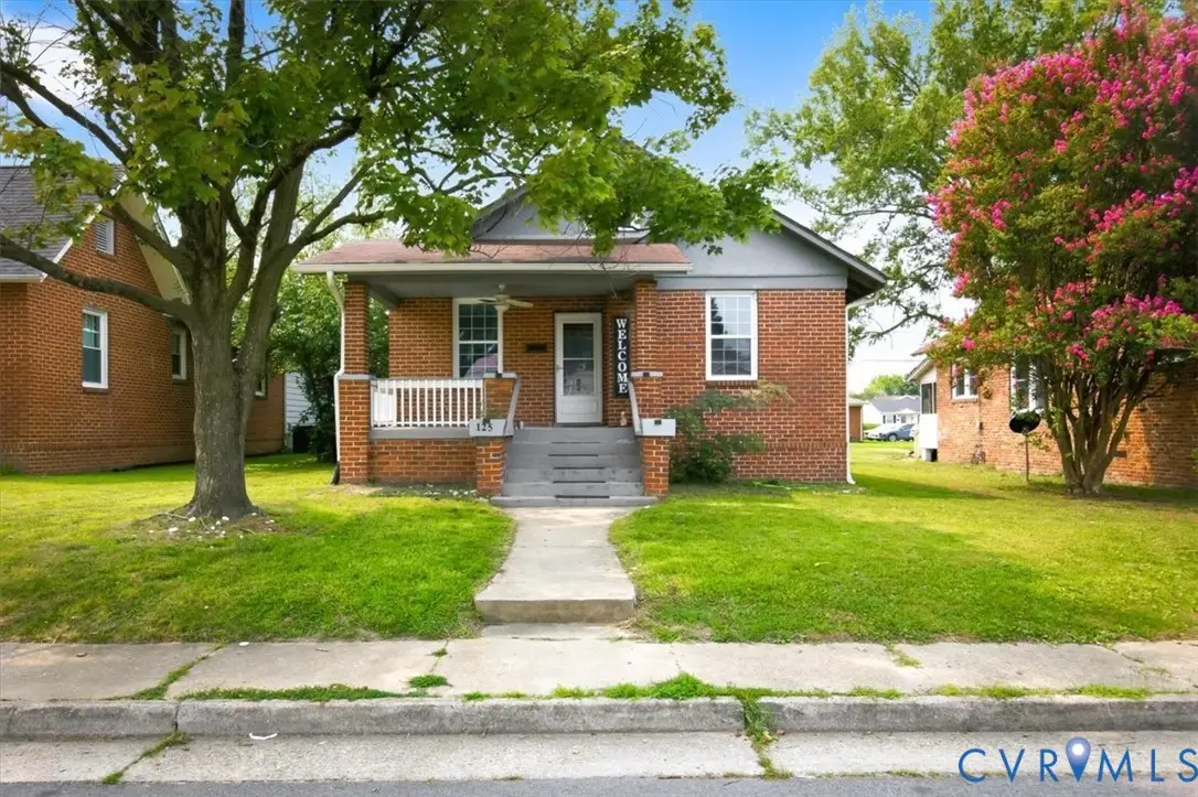 125 Richmond Avenue, Colonial Heights, VA 23834 - #1