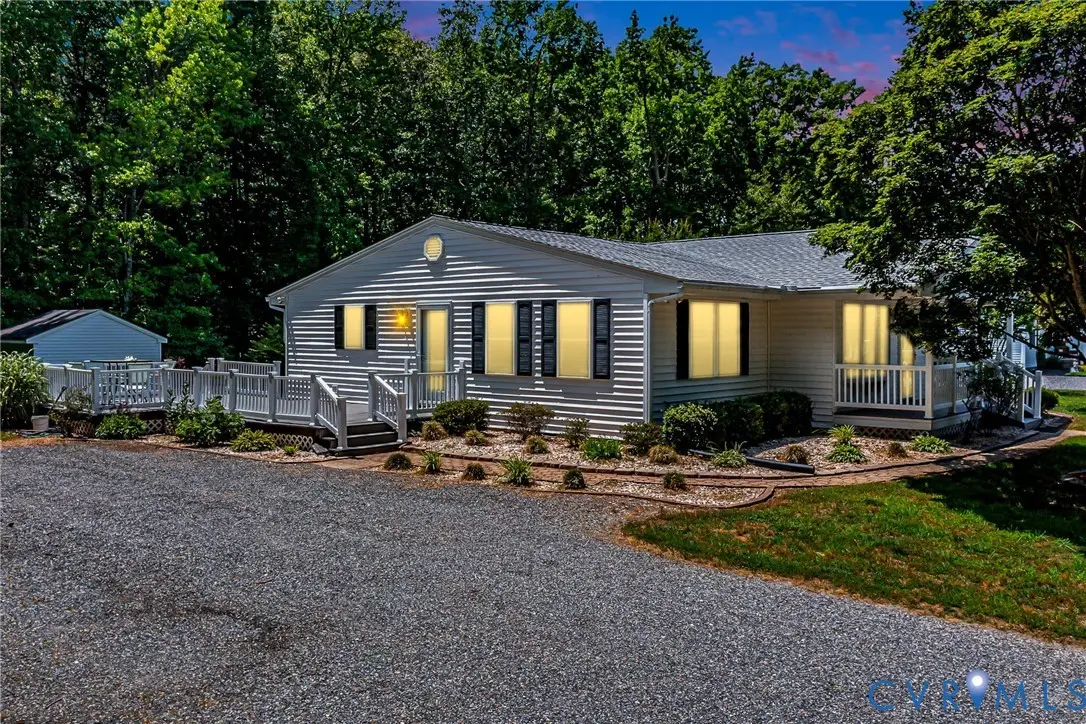 34 Oakland Street, Kilmarnock, VA 22482 - #1