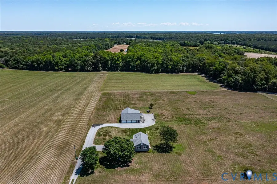 765 Senora Road, Mollusk, VA 22503 - #2