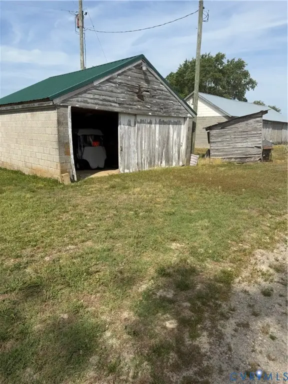 9380 Wakefield Road, Wakefield, VA 23888 - #3