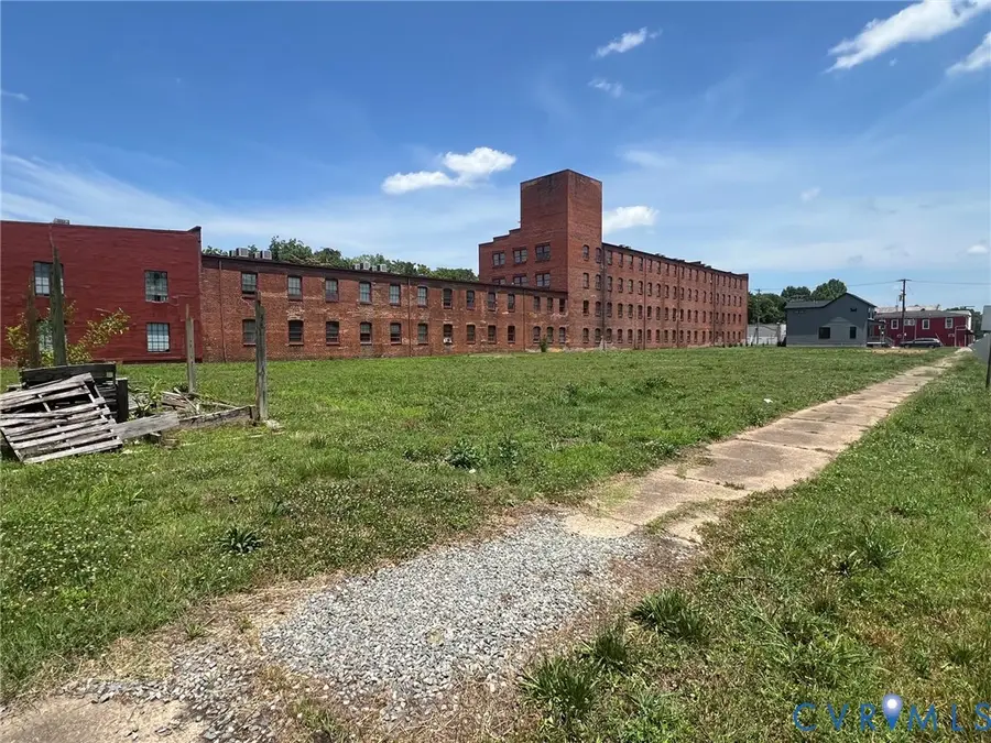 933 Commerce Street, Petersburg, VA 23803 - #2