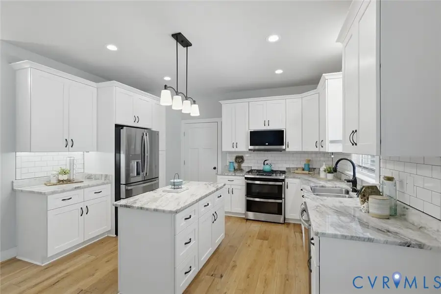 9400 Woodpecker Road, Chesterfield, VA 23838 - #3