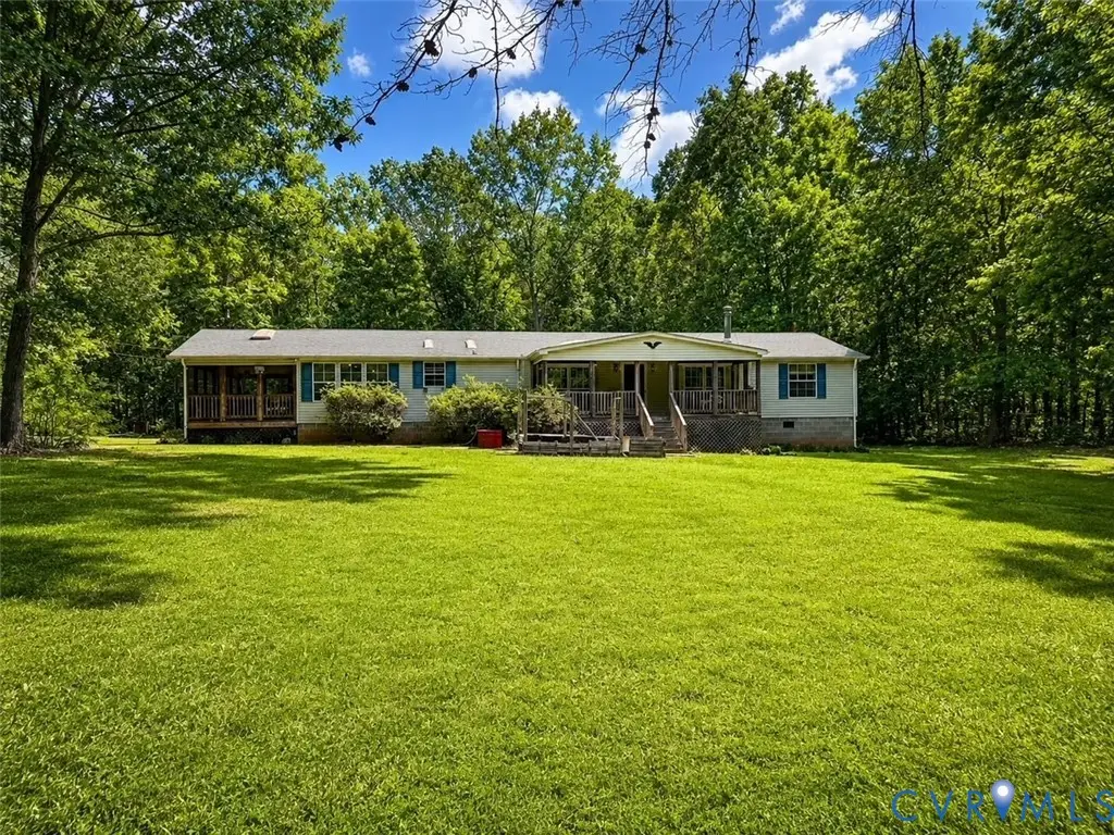 2229 Texas School Road, Wingina, VA 24599 - #1