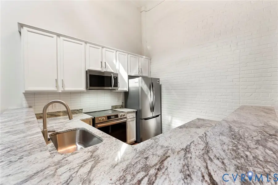 1716 Summit Avenue #24, Richmond, VA 23230 - #3