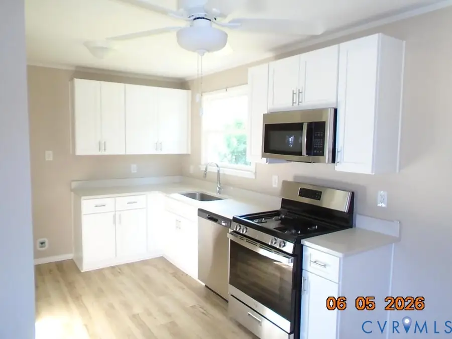 2306 Brockway Lane, East Highland Park, VA 23223 - #3