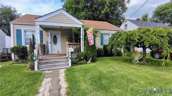 210 Plumtree Avenue, Colonial Heights, VA 23834