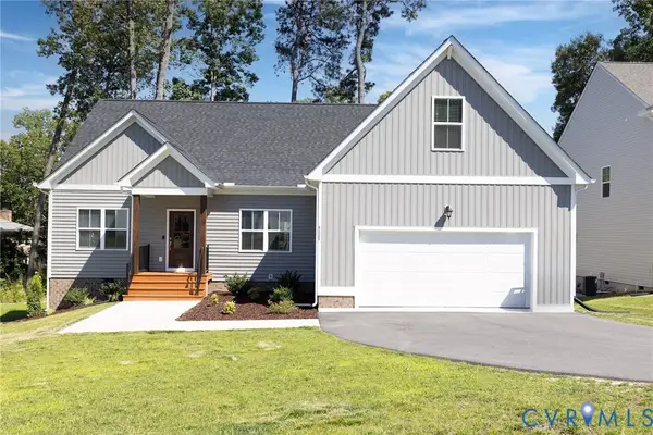 4325 Poplar Village Drive, Chester, VA 23831