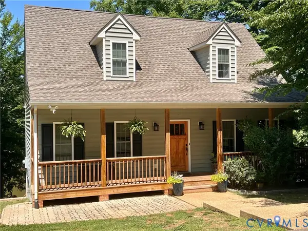 6531 Lakeside Drive, Quinton, VA 23141