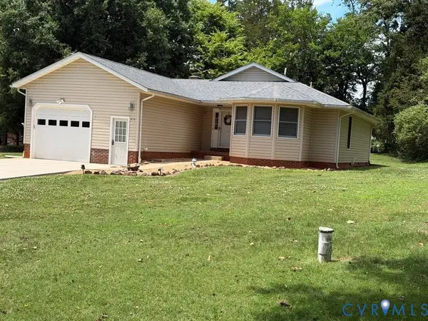 212 Virginia Avenue, Farmville, VA 23901
