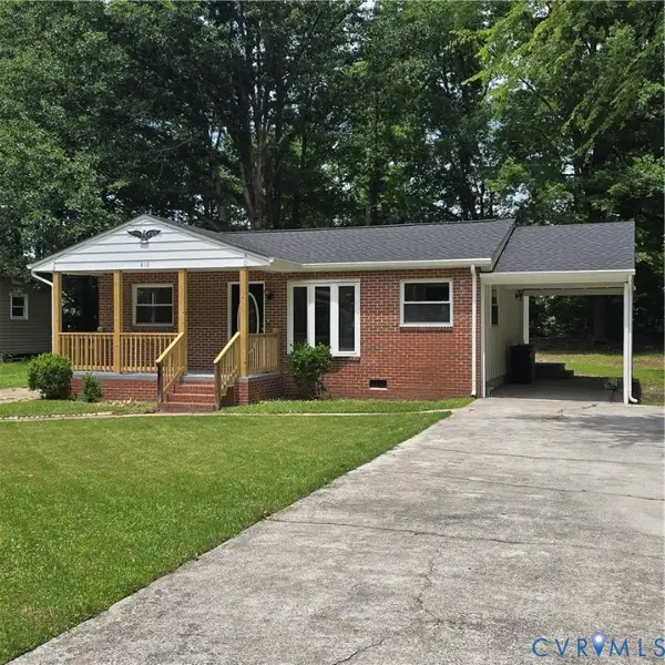 810 Luke Street, Blackstone, VA 23824