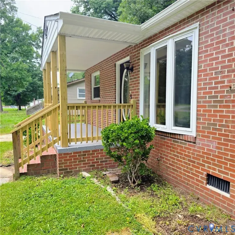 810 Luke Street, Blackstone, VA 23824 - #3