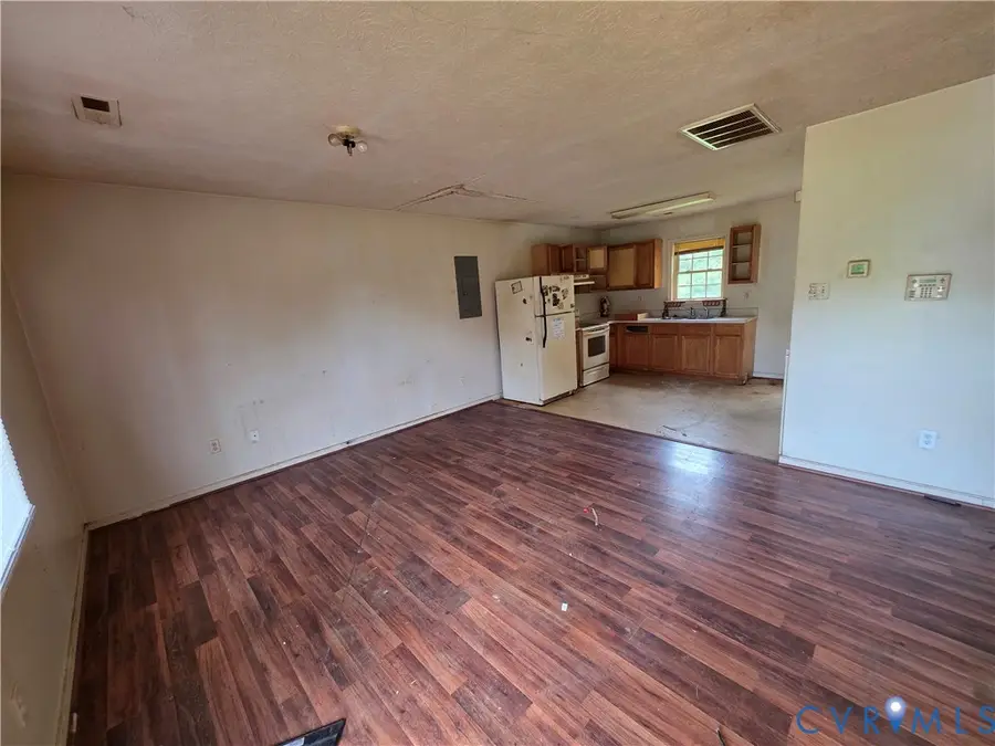 646 Valley Drive, Callao, VA 22435 - #2