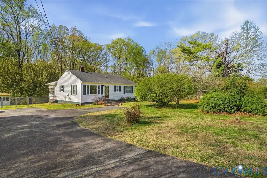 303 W 8th Street, Mineral, VA 23117 - #3