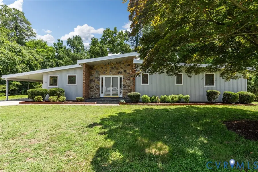 109 Breezy Hill Drive, Colonial Heights, VA 23834 - #2