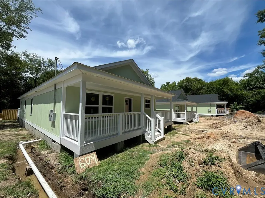 609 Cameron Street, Petersburg, VA 23803 - #2