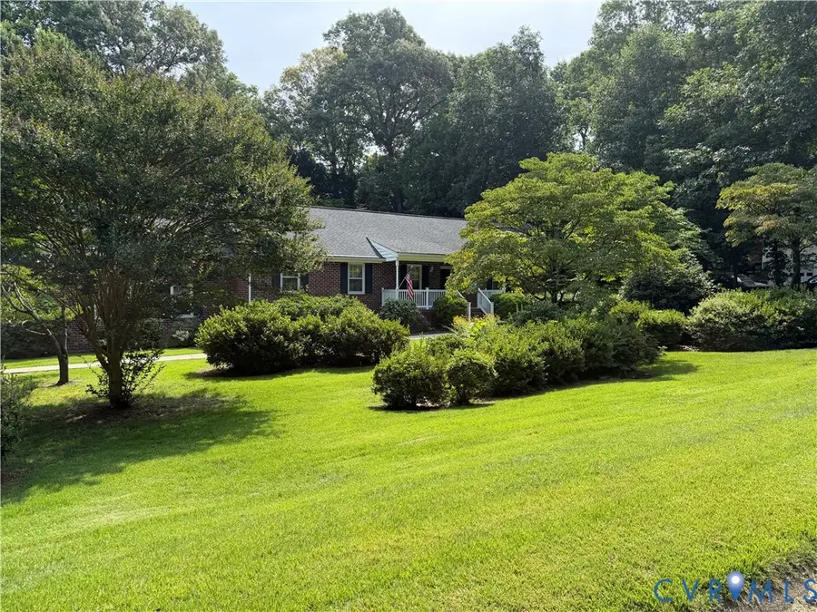 3933 Dunraven Road, North Chesterfield, VA 23236 - #2