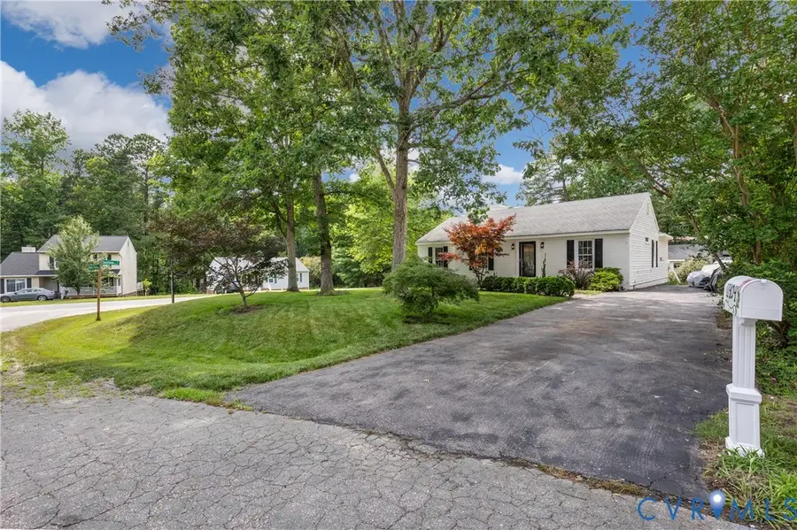 11404 Walnut Hollow Court, Midlothian, VA 23112 - #2