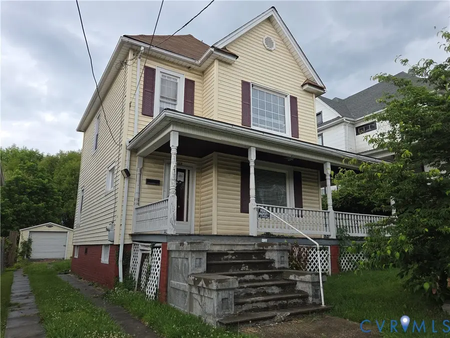 314 E Hawthorne Street, Covington, VA 24426 - #2