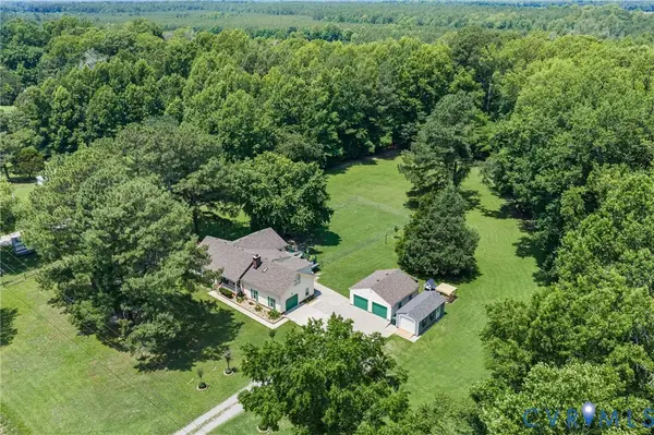7152 S Quay Road, Suffolk, VA 23437