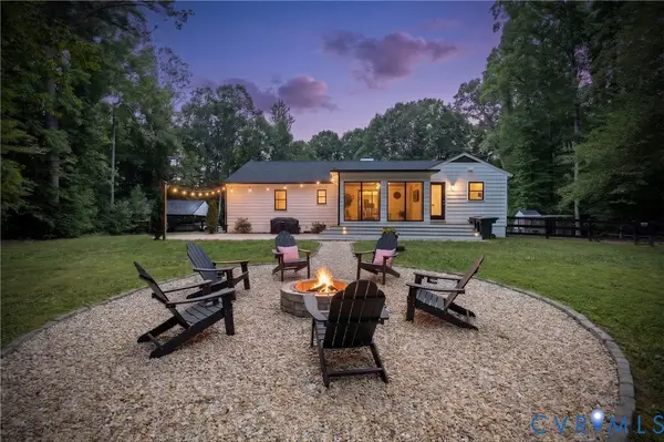 1558 Horsepen Hills Road, Maidens, VA 23102