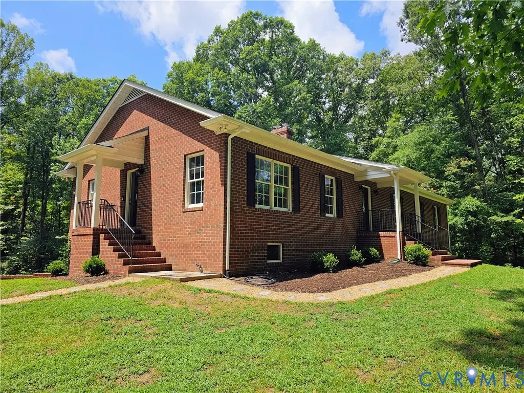 3471 Broad Street Road, Gum Spring, VA 23065 - #1