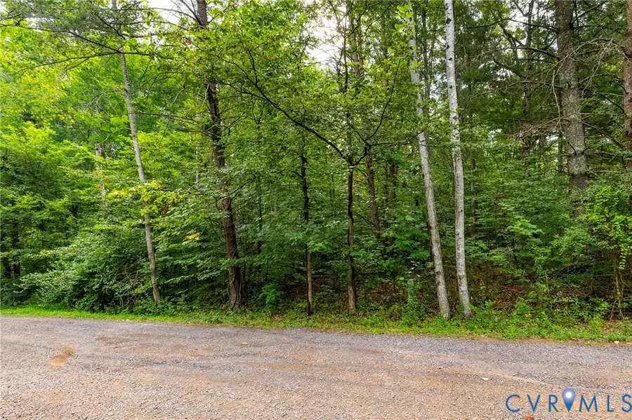26 Van Buren Road, Burr Hill, VA 22433 - #2