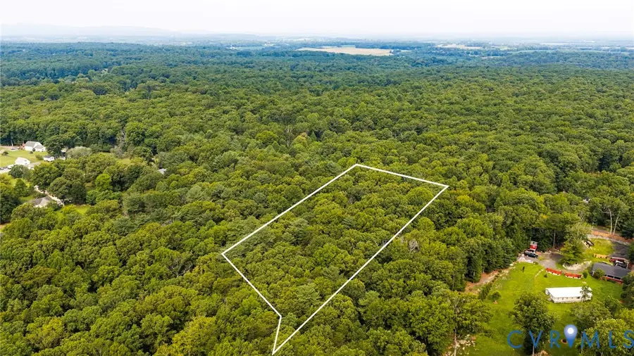 26 Van Buren Road, Burr Hill, VA 22433 - #3