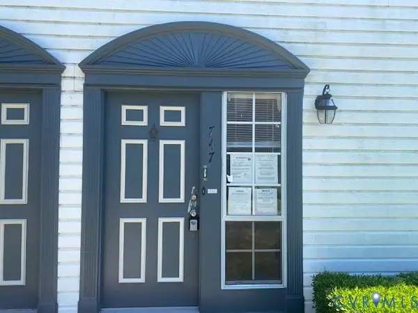 747 Ridge Circle, Chesapeake, VA 23320