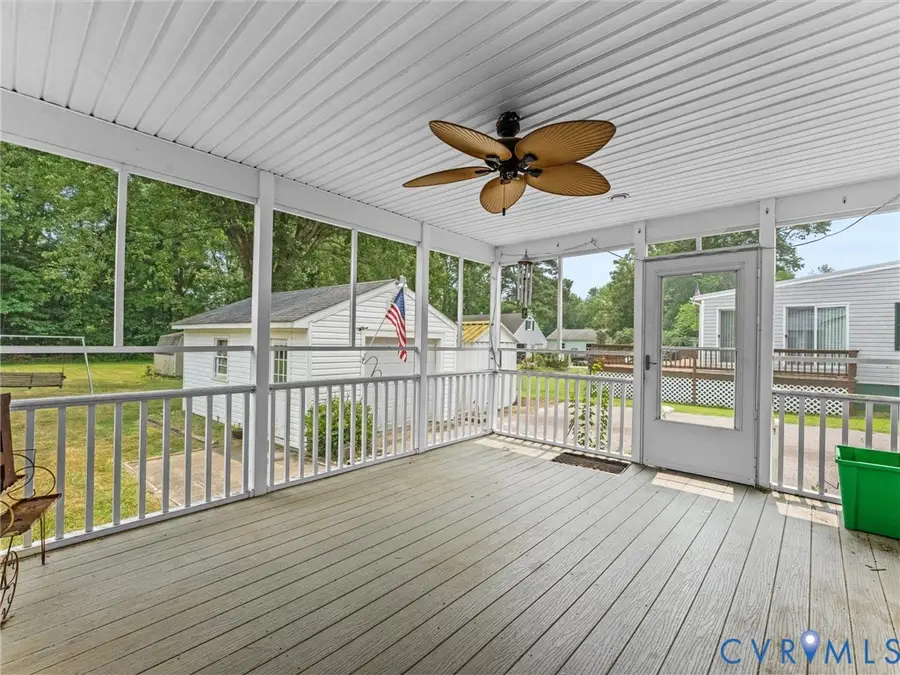 9633 Shamrock Drive, Dale, VA 23237 - #3