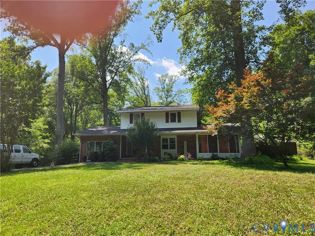 816 N Lakeshore Drive, Louisa, VA 23093 - #1