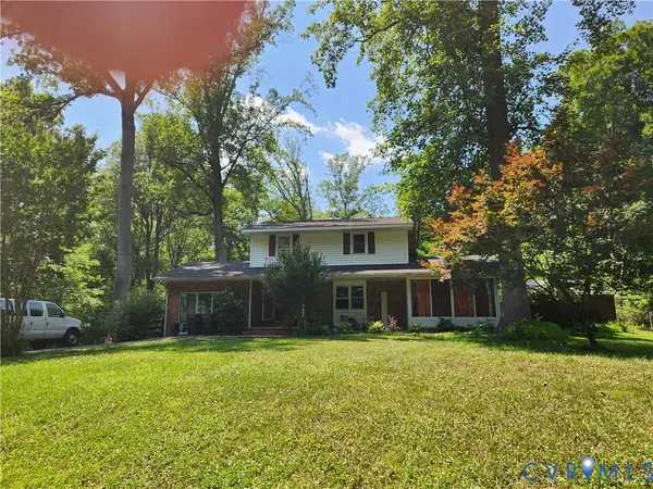 816 N Lakeshore Drive, Louisa, VA 23093