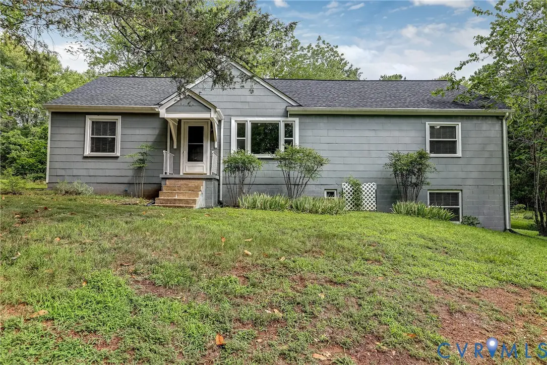 9520 W Providence Road, Rockwood, VA 23236 - #1