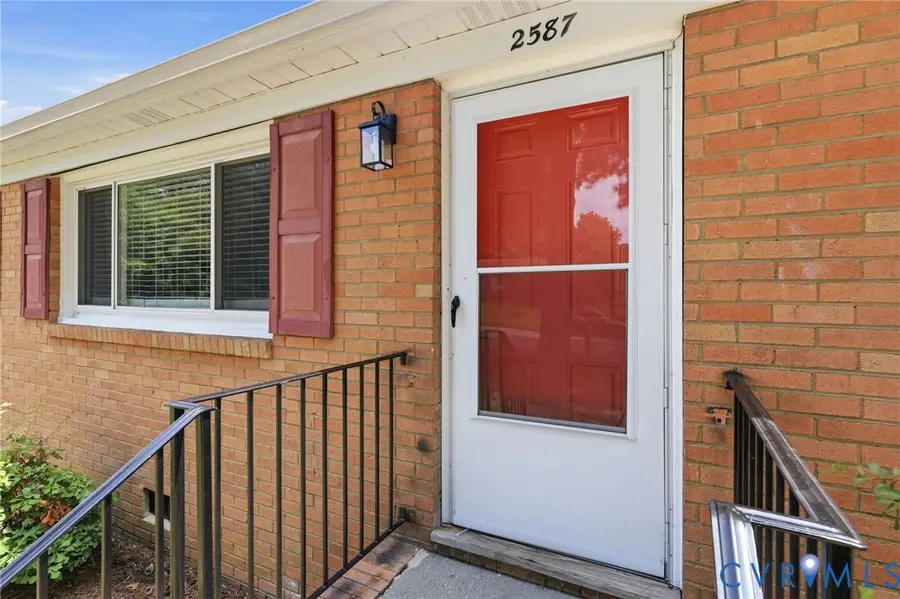 2587 Pinehurst Drive, Petersburg, VA 23805 - #3