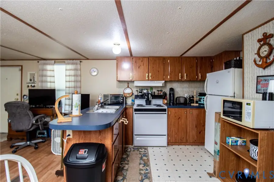 151 Ford Trail, Bracey, VA 23919 - #2