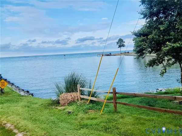 28 Lane Road, Reedville, VA 22539