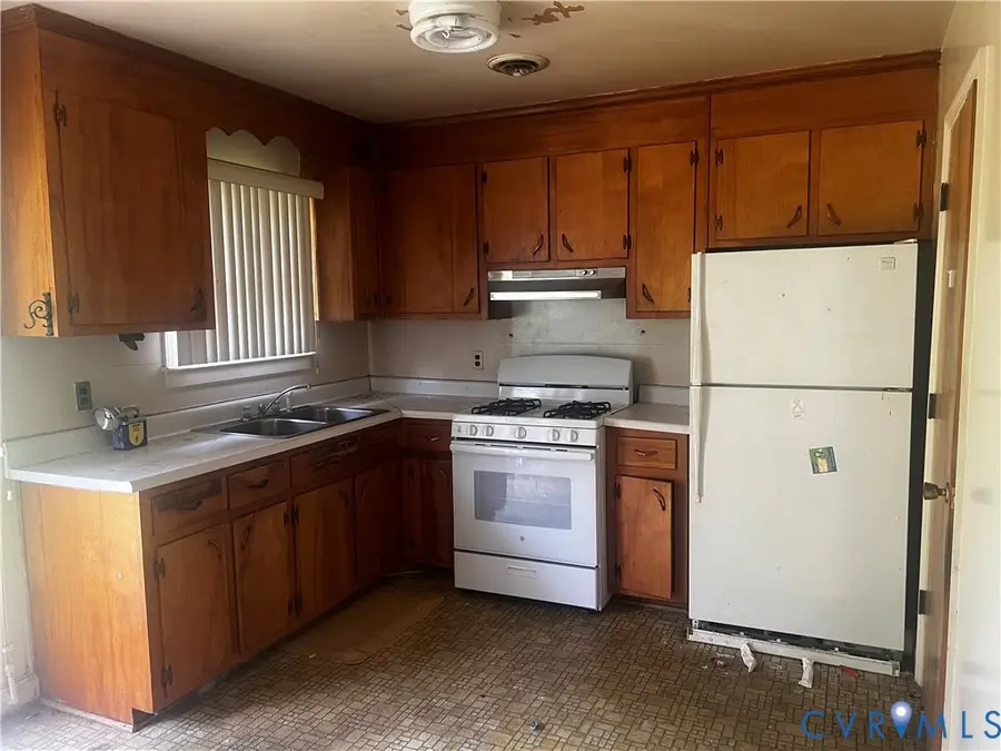 915 Rosewood Terrace, Petersburg, VA 23805 - #3
