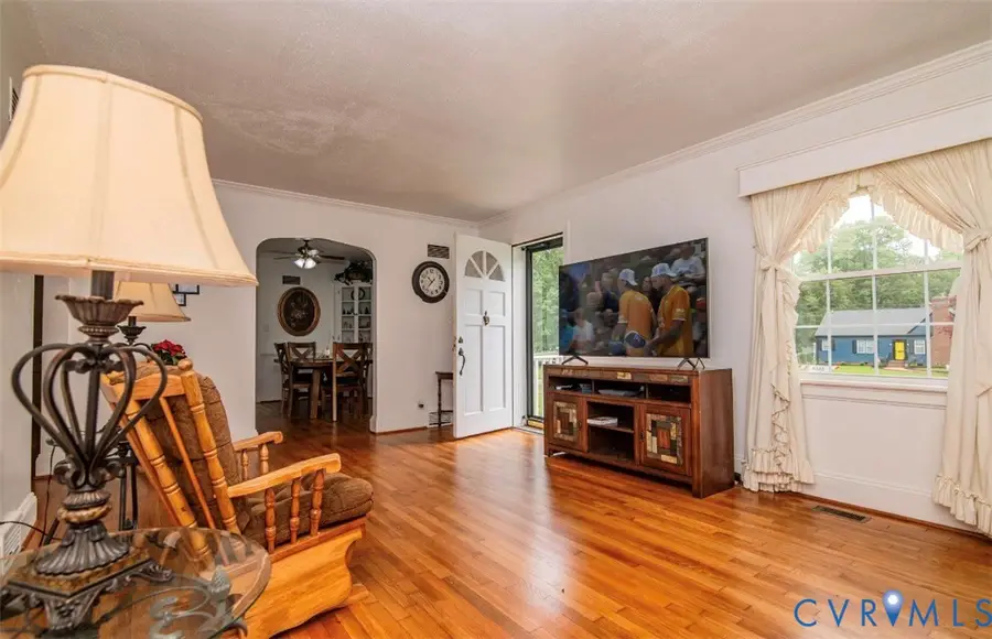 421 Laurel Street, Emporia, VA 23847 - #3