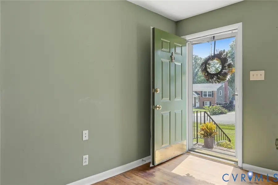 6420 Wimbledon Drive, North Chesterfield, VA 23224 - #3