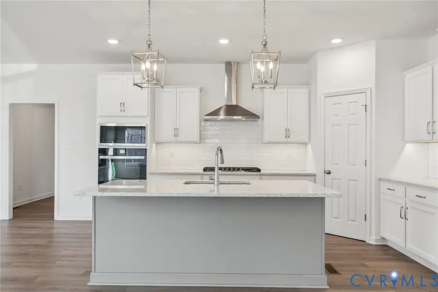 16718 Chesler Drive, Moseley, VA 23120 - #2