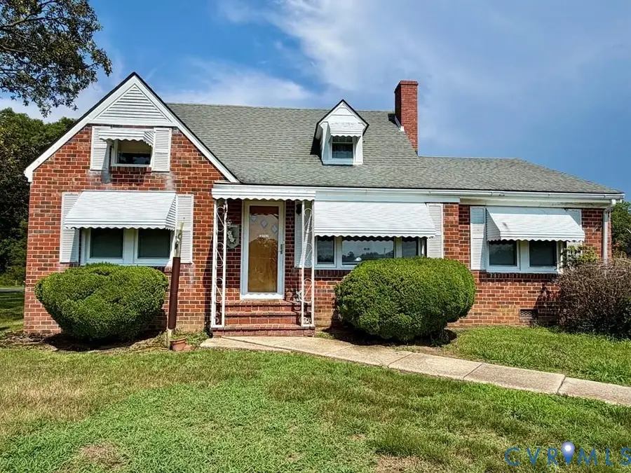 2392 Hampton Hall Road, Callao, VA 22435 - #2