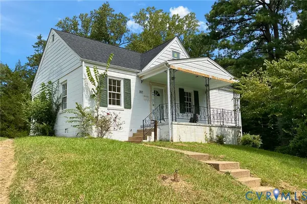 737 Jefferson Place, Petersburg, VA 23803