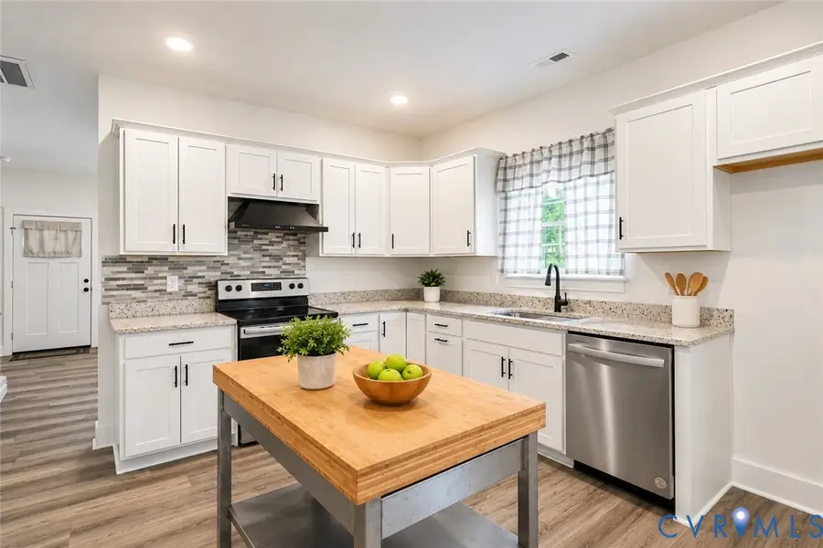 3021 New Kent Highway, Quinton, VA 23141 - #3