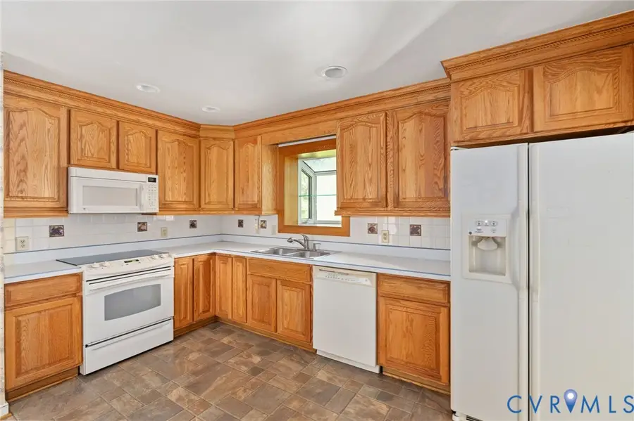 7732 Surreywood Drive, Manchester, VA 23235 - #3