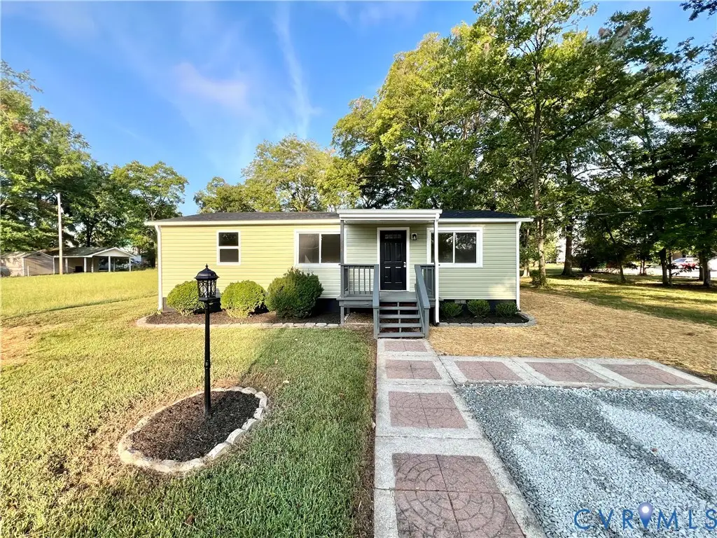 716 Oak Street, Blackstone, VA 23824 - #1