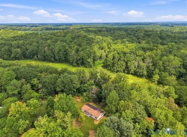 977 Burchs Mill Road, Urbanna, VA 23175