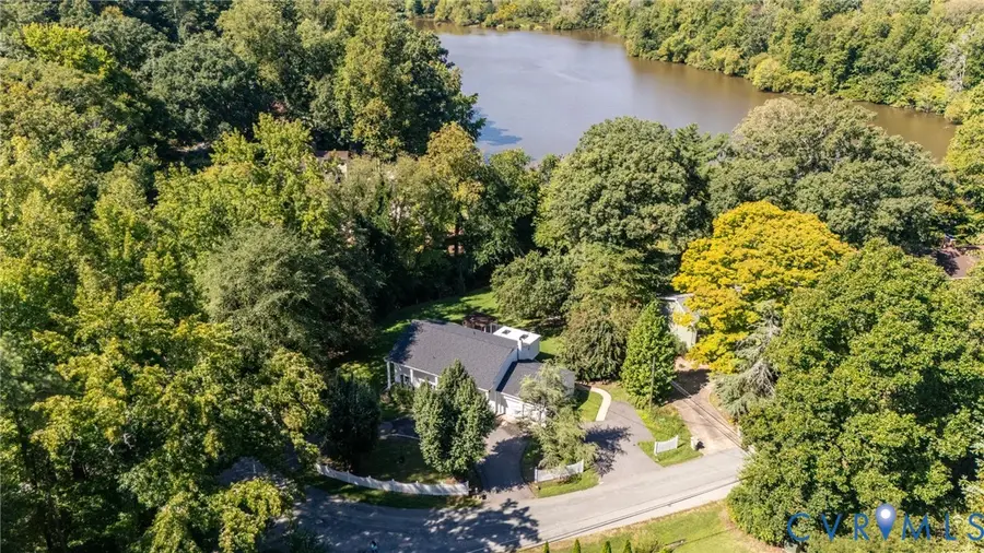 7700 Lake Shore Drive, Manchester, VA 23235 - #2